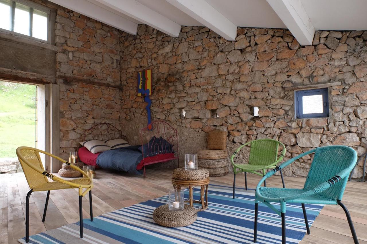 Maison Marthe - Maison Nomade Chic Coursegoules Luaran gambar